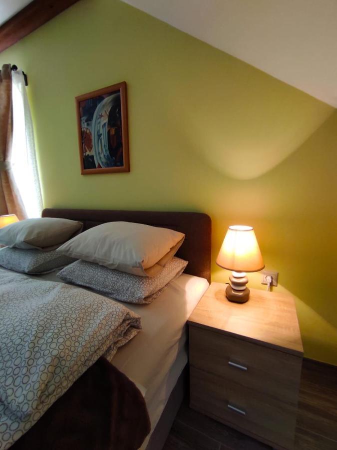 Accommodation "Old Town Dreznik" Rakovica Eksteriør billede