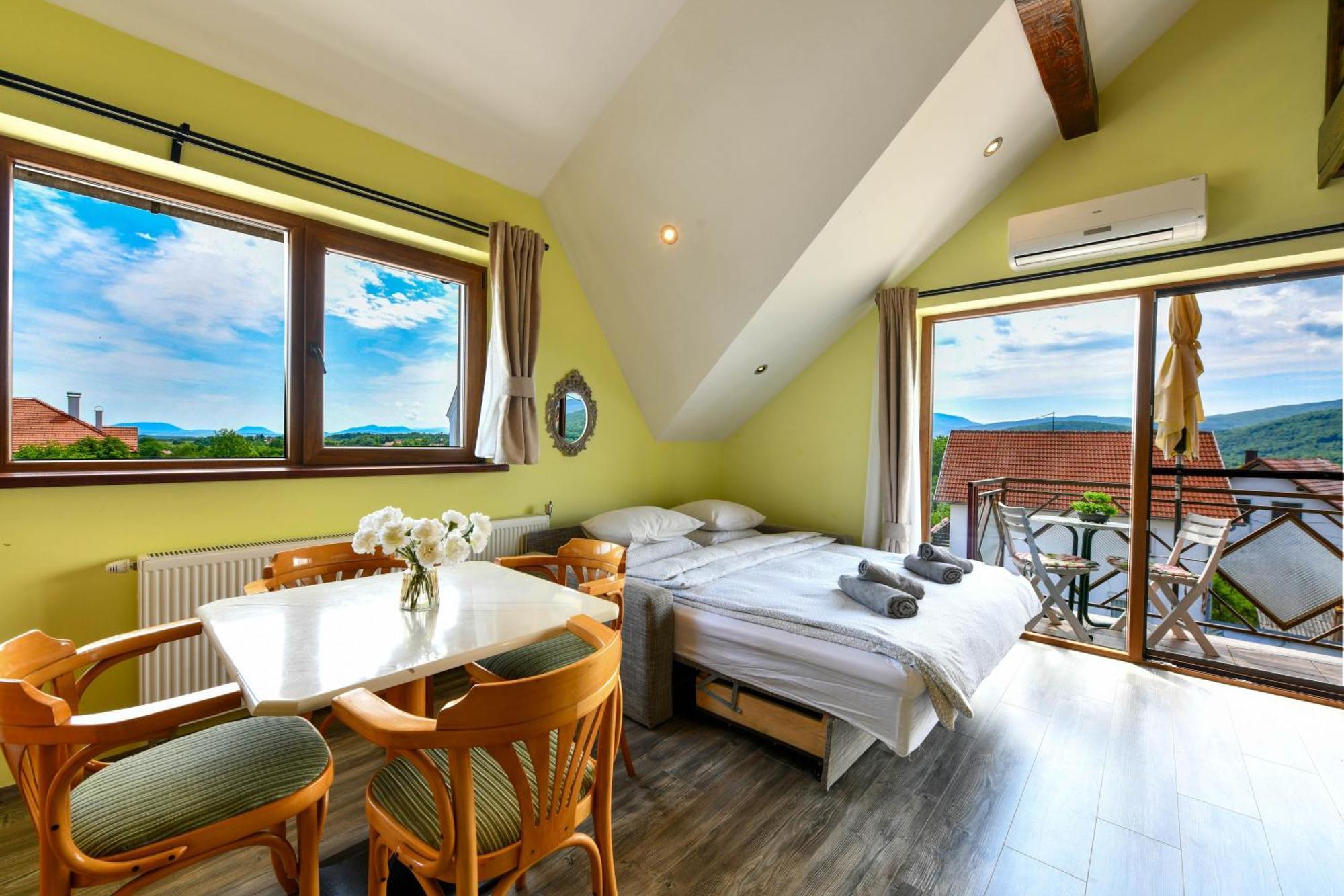 Accommodation "Old Town Dreznik" Rakovica Eksteriør billede