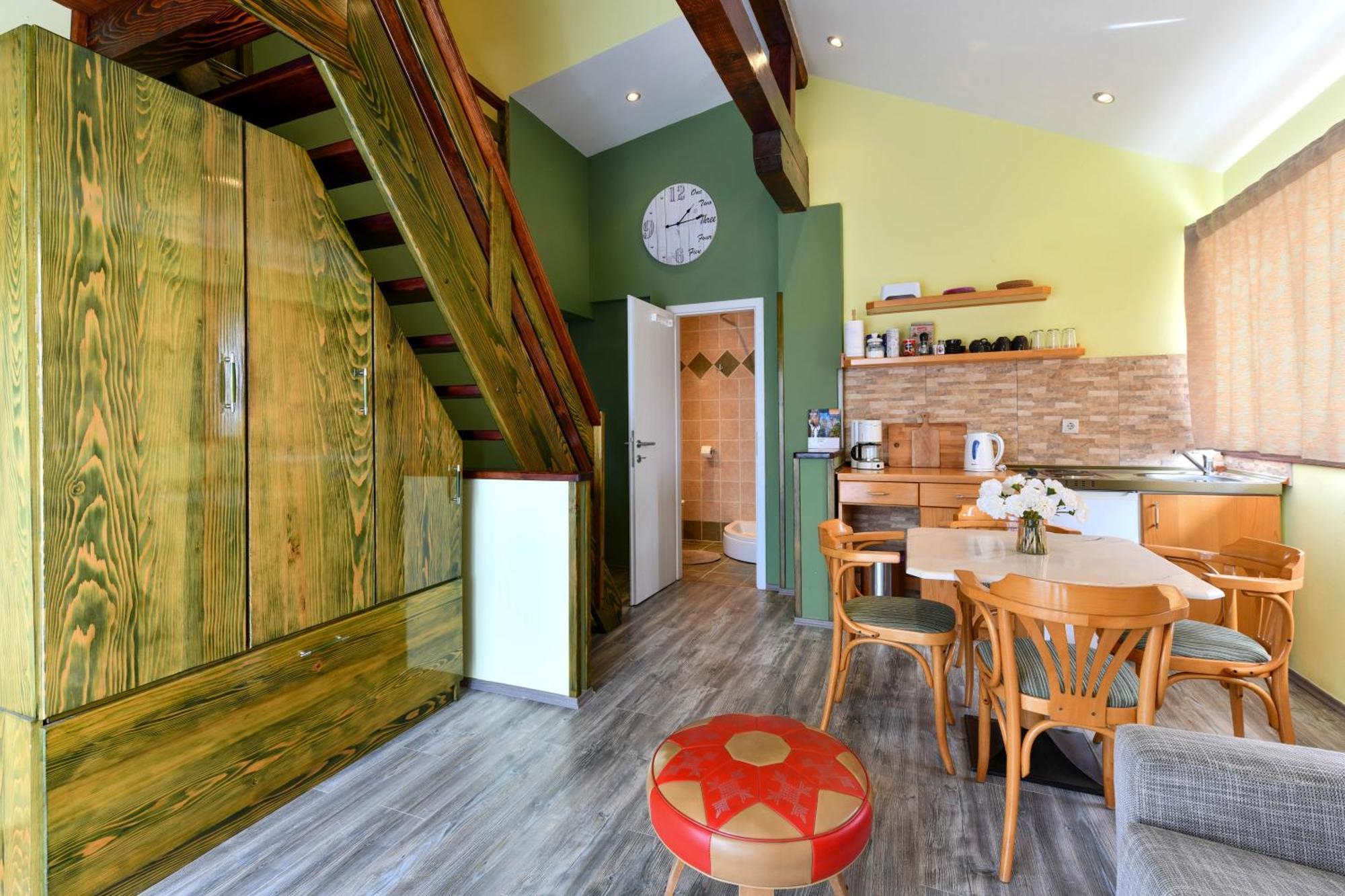 Accommodation "Old Town Dreznik" Rakovica Eksteriør billede