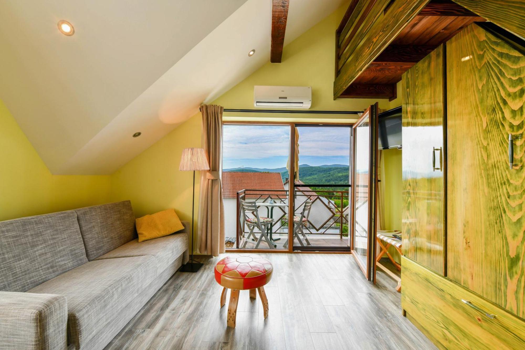 Accommodation "Old Town Dreznik" Rakovica Eksteriør billede